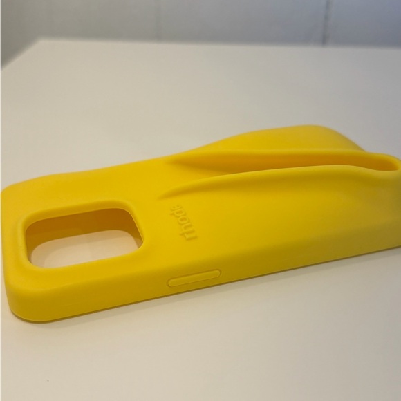 rhode Lemontini iPhone 14 Pro Lip Case - Picture 6 of 8